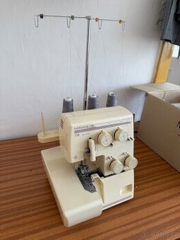 Hobbylock 776 PFAFF + nitě