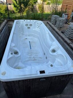 Swim spa USA 6m Novy kryt