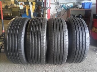 Sada letních pneu 215/55/17.Continental.