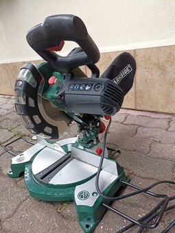 Zkracovací a pokosová pila PARKSIDE PKS 1500 B3