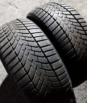 2 ZIMNÍ 215/55 R17 - PĚKNÉ
