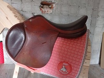 Skokové sedlo Equiline