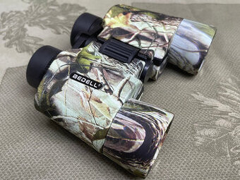 Dalekohled 8x40 včetně pouzdra, čista optika, nový.