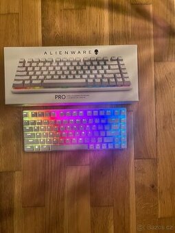 Bezdratova klavesnice DELL Alienware Pro
