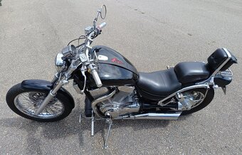 Suzuki Intruder VS 1400 - 1