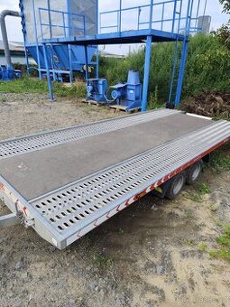 Autopřepravník Lorries, plato, bržděný dvounápravový vozík