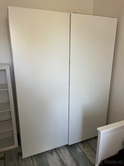 Šatní skříň Ikea
