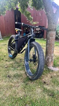 Fatbike 1500w sleva na místě
