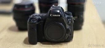 Canon DSLR s objektivy