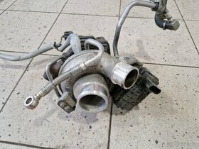 Range Rover 4.4 TDV8 pravé primární turbodmychadlo