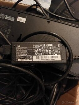HP Elitebook dokovací stanice a adaptéry