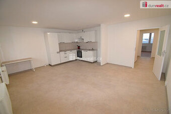 Pronájem prostorného 3+kk, 70m²+lodžie 6m², ul. Novodvorská,