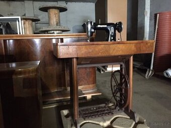 Šicí stroj Minerva