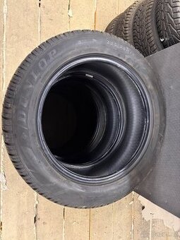 235/55 r18 Dunlop Zimní