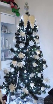 Prodám umělý vánoční stromek