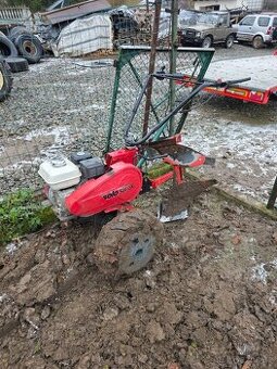 Malotraktor kultivator listvova sekacka