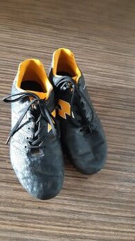 Kopačky Lotto vel. 40,5