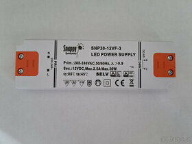 Napájecí zdroj 12V 2,5A