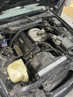 BMW e36 318is  m42b18