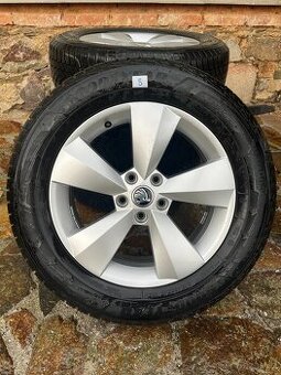 Alu kola Škoda 16" + zimní pneu Goodyear UltraGrip