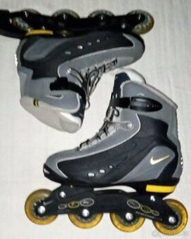Kolečkové brusle Nike 8 M / N-Dorfin 5 Inline Skate Sr