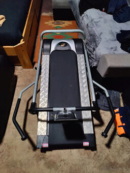 Běžecký pás Insportline