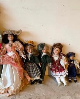 Prodám kočárky pro zberatele plus panenky