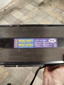 Prodám měnič napětí 600w