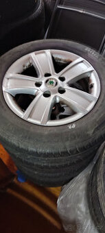 Alu kola originál Škoda Octavia II letní pneu  195/65 R15
