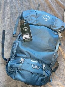 Dámský turistický batoh Osprey Renn 50 krosna blue