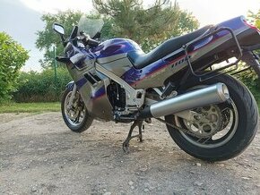 Suzuki GSX1100F