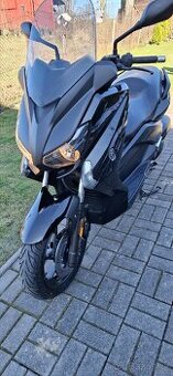Yamaha Xmax 125
