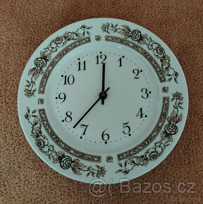 nástěnné hodiny - Bohemia Château quartz