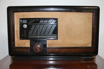 Staré lampové (elektronkové) rádio Mikrofona MK375