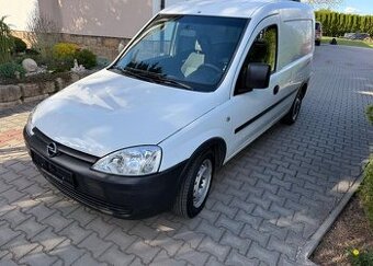 Opel Combo 1,3 CDTi naj: 71000km, Tažné nafta