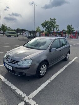 Volkswagen Golf V 1.4 16V