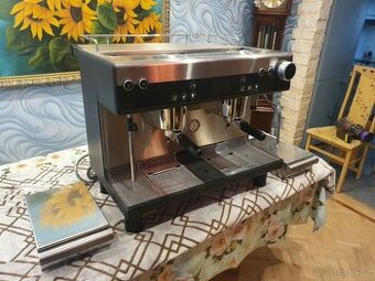 Espresso s portafiltrem WMF - 1