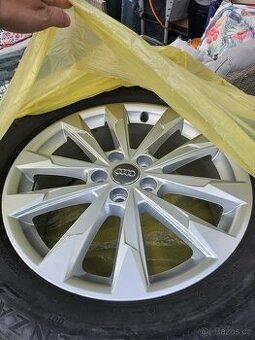 Prodám originální disky Audi s letními pneu 235/55R18