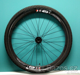 Přední karbonové kolo Tufo XC LP 27,5 Lefty - 1