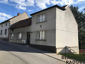 Rodinný dům s duší a historií – Libáň u Jičína, 5+kk s půdou