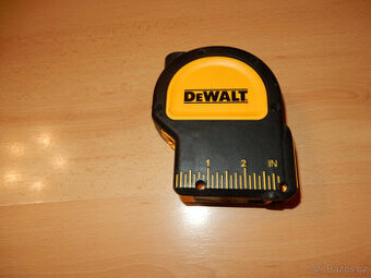 Prodám laserovou olovnici Dewalt dw082
