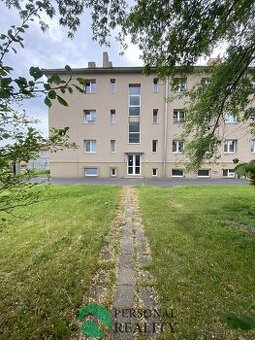 Pronájem cihlového bytu 3+1 s garáží, 55 m2 - Kladno - Kroče