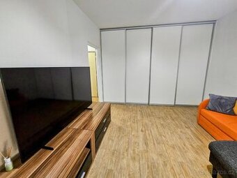 Pronájem bytu 3+1, 64 m² Otrokovice, Štěrkoviště