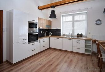 Pronájem zařízeného bytu 3kk 120m2
