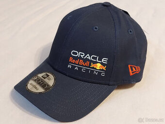 Predám tmavomodrú kšiltovku Red Bull Racing F1 - 1