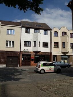 Pronájem bytu 2kk, balkón + parkování - Pečky centrum