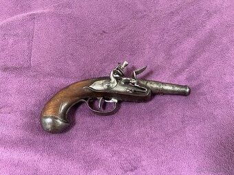 Malá Křesadlová Pistole Pěkná - 10 mm
