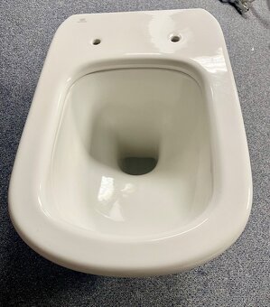 WC závěsné Ideal Standard se sedátkem