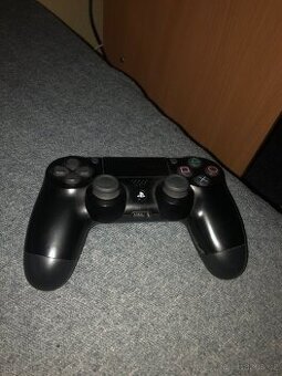 Dualshock ovladač PS4