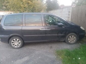 Peugeot 807